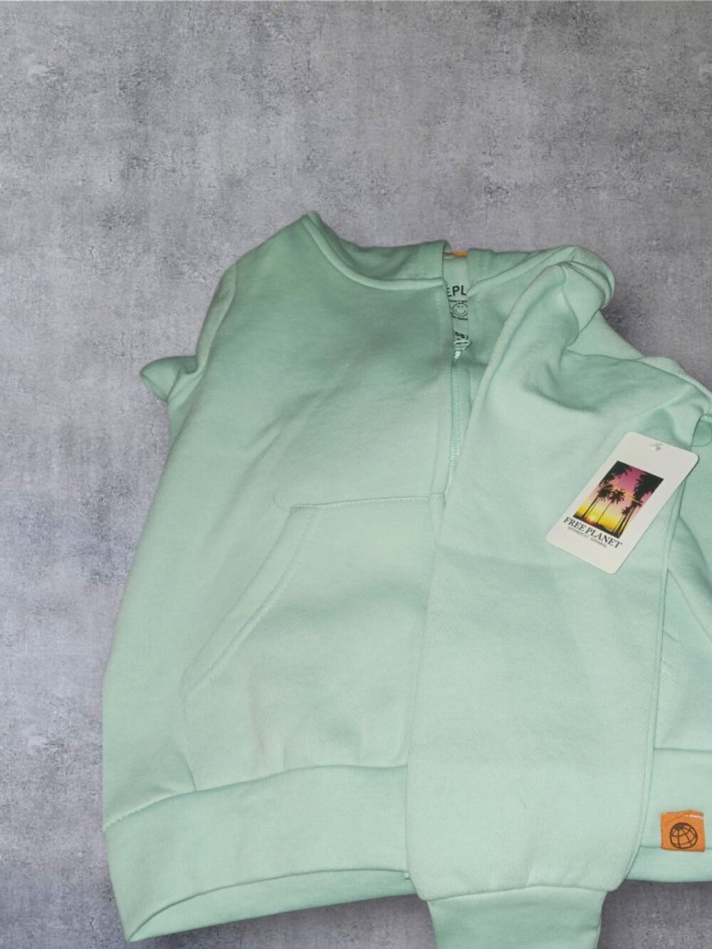 Free Planet 3-Piece Mint Green Hoodie Shorts & Graphic Tee Set Size 5/6 NWT